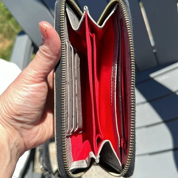 Dooney and Bourke grey ostrich purse and wallet - Picture 5 of 5